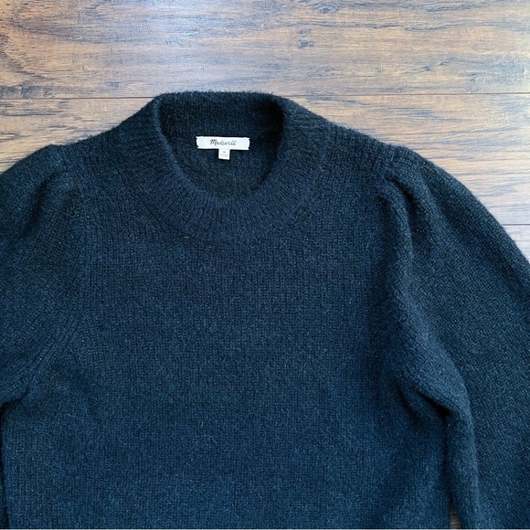 Madewell • Eaton Puff-Sleeve Pullover Sweater black sparkly fuzzy cropped - Picture 4 of 12